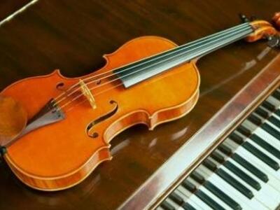 Πάτρα: Πρωτότυπα μαθήματα μουσικής σε μα...