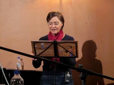 Αγγελική Ντερβίση διαβάζει αποσπάσματα του βιβλίου