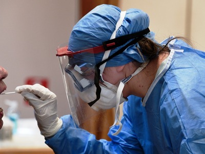 Κορωνοϊός: Πάνω από 276.000 οι νεκροί σε...