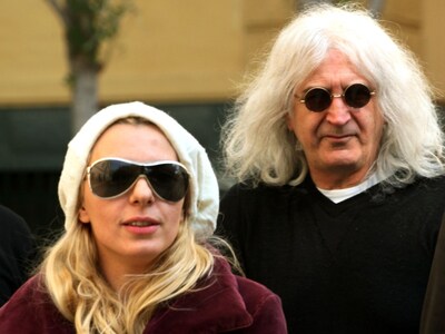 Αννίτα Πάνια-Νίκος Καρβέλας: Σύννεφα στη...