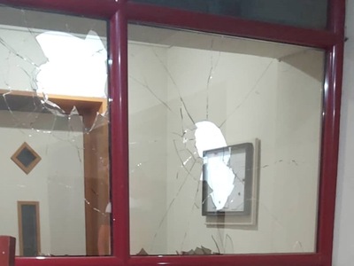 Αγρίνιο: Ζημιές από… "πετροβολισμό&...