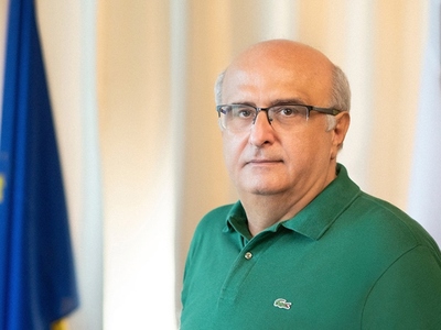 Γενέθλια σήμερα για τον Πρύτανη του Πανε...