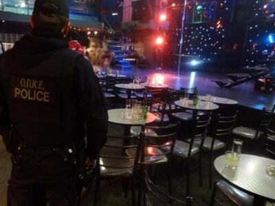Έφοδος της Αστυνομίας σε παράνομα στριπτιτζάδικα 