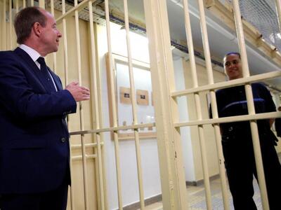 Στο Παρίσι η πρώτη επίσημη αίθουσα για χ...