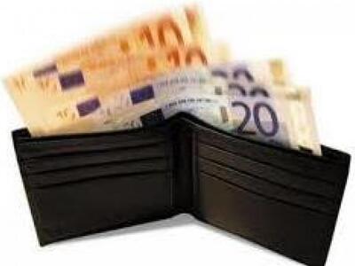 Μια 33χρονη άρπαξε 740 ευρώ από τη τσέπη...