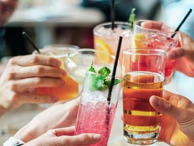 Τα καλαμάκια καταργούνται και το twitter...