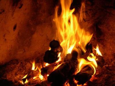 Πάτρα: "Φούντωσε" τζάκι στην Κρήνη 