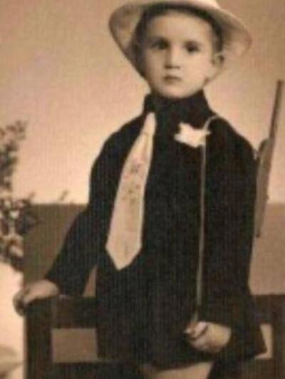 .σε μικρότερη ηλικία