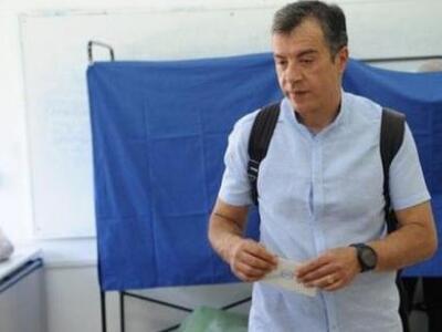 Σταύρος Θεοδωράκης: Πολιτικός άθλος για ...