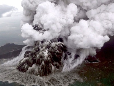 Φόβοι για νέο τσουνάμι - Μάχη με τον χρό...