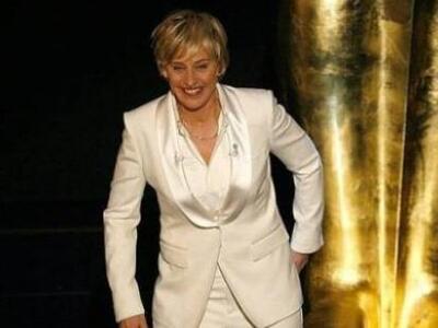 Η Έλεν ΝτεΤζένερες παρουσιάστρια των βρα...