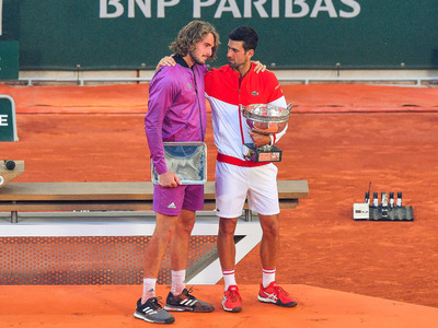 H συγκίνηση του Τσιτσιπά μετά τον αγώνα ...