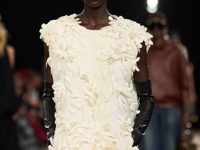 Cloud Dancer: Λευκό και no color το «Χρώ...