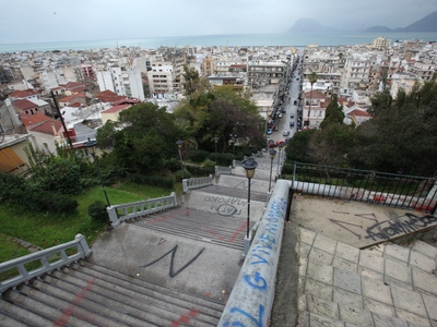  Πάτρα: Σύσκεψη  για την αντισεισμική θω...