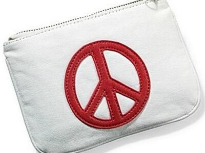 Οι αδερφές Olsen σχεδιάζουν για φιλανθρωπικό σκοπό