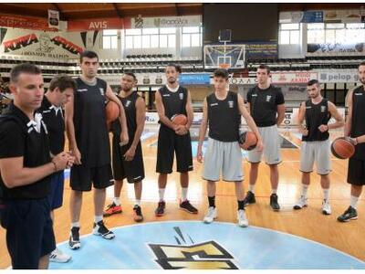 Δείτε φωτορεπορτάζ από την επίσημη πρώτη...