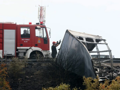 Εγνατία: Φορτηγό «καρφώθηκε» σε ΙΧ- 3 νε...