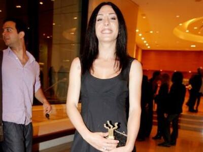 Μίνα Ορφανού: Ετοιμάζει την πρώτη της έκ...