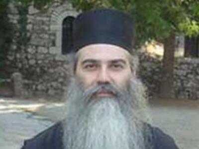 Ο ηγούμενος της ιστορικής μονής της Αγία...
