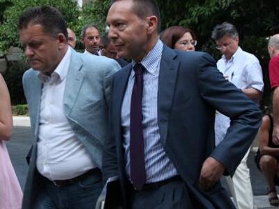 Θέλει κόπια του CD ο Στουρνάρας για να τ...