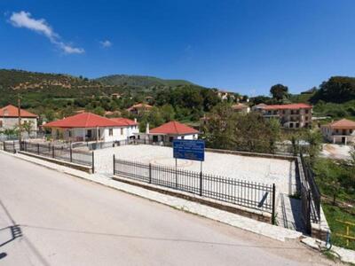 Αχαϊα:Καθαρίζουν το χωριό τους στο Μάνεσι