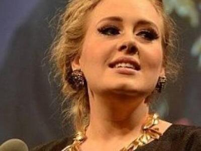 Έγκυος η Adele!