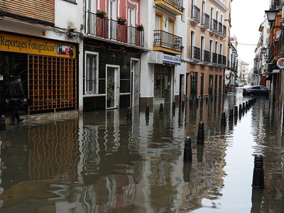 Σεβίλλη και Ουέλβα βυθίστηκαν στο νερό: ...