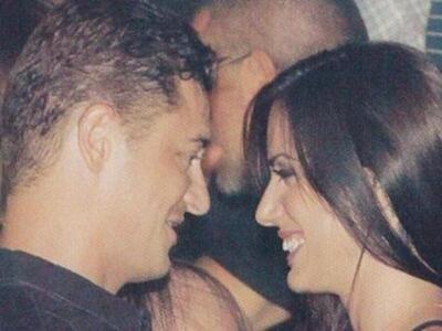 Α. Σρόιτερ: “Καυτά” φιλιά με την νέα του...