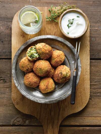 Οι κοκοκυθοκεφτέδες της συγγραφέως Βικτόρια Χίσλοπ