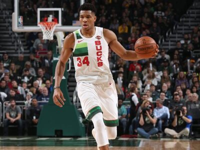 Νέο σόου Αντετοκούνμπο, στην κορυφή του ...