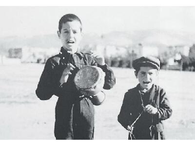 Τα κάλαντα των Φώτων και παραλλαγές απο ...