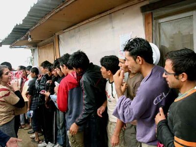 Στήνουν καταυλισμό στην Ηγουμενίτσα