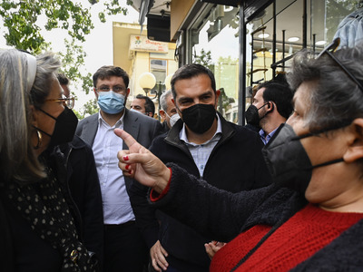 Καταστηματάρχες σε Τσίπρα: Δεν αντέχουμε...
