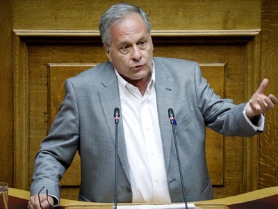 Ο Κώστας Μάρκου με τους τυφλούς και τους εμπόρους