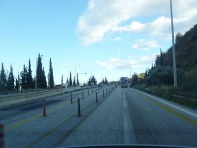 Τρόμος στην Πατρών - Κορίνθου: Σπείρα τσ...