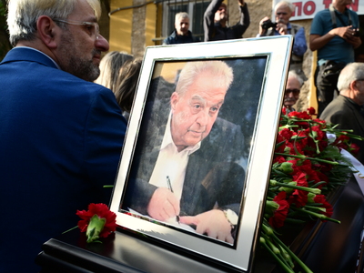 Το τελευταίο «αντίο» στον Αλέκο Φλαμπουράρη