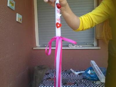 Πάτρα: Έφτιαξαν λαμπάδες με ανακυκλώσιμα υλικά!