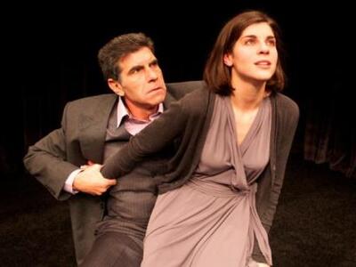 Η επί σκηνής συνάντηση του Γιάννη Μπέζου...