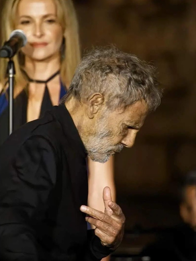 Ο Σταύρος Ξαρχάκος στο Κάστρο Ρίου την Τρίτη 2 Σεπτεμβρίου