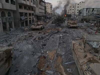 Πολιορκημένη και "σιωπηλή" η Γ...