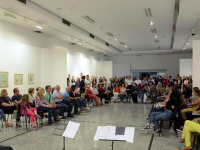 Ένα ποιητικό ταξίδι στην έκθεση εικαστικ...