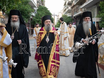 Λαμπρό Συλλείτουργο στον Μητροπολιτικό Ναό του Πειραιά - Χοροστάτησε ο Πατρών Χρυσόστομος Λαμπρό Συλλείτουργο στον Μητροπολιτικό Ναό του Πειραιά - Χοροστάτησε ο Πατρών Χρυσόστομος