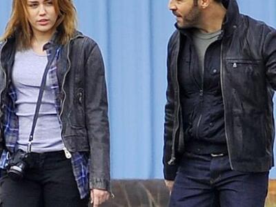 Στη φωτ. με τον Τζέρεμι Πίβεν.