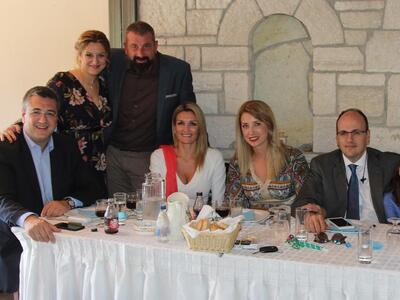 Σε βάπτιση στην Πάτρα ο Απόστολος Τζιτζι...