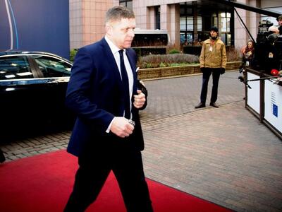 Πρωθυπουργός Σλοβακίας σε δημοσιογράφους...