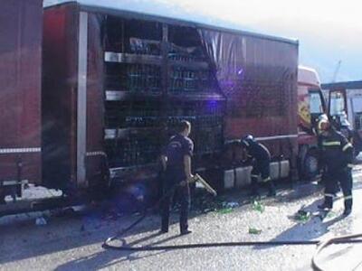 Φωτιά σε φορτηγό στην Ηγουμενίτσα  - BINTEO