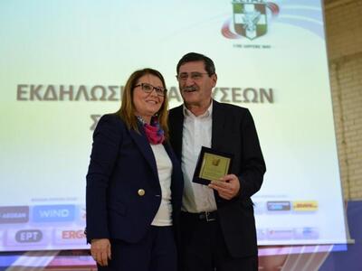 Τιμητική διάκριση στον δήμαρχο Πατρέων α...