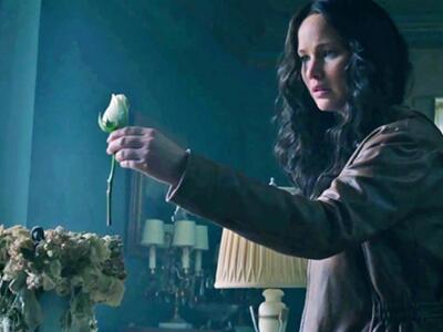 Δεν αφήνει την κορυφή του Box Office το ...