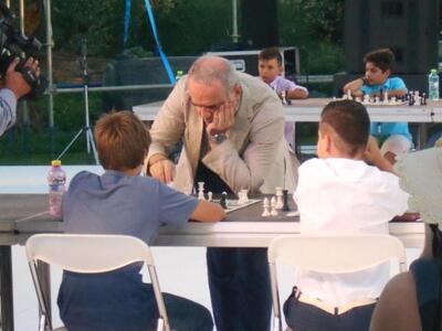 Σκάκι: Όταν η ΝΕΠ συνάντησε τον Γκάρι Κασπάροφ