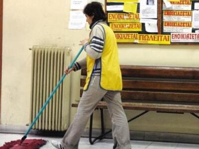 Πάτρα: Μέσα στη βρωμιά παραμένουν ακόμα ...